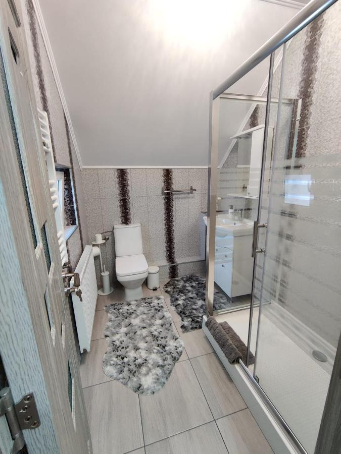 Vizuina Lupului Hotel Gura Humorului Bagian luar foto