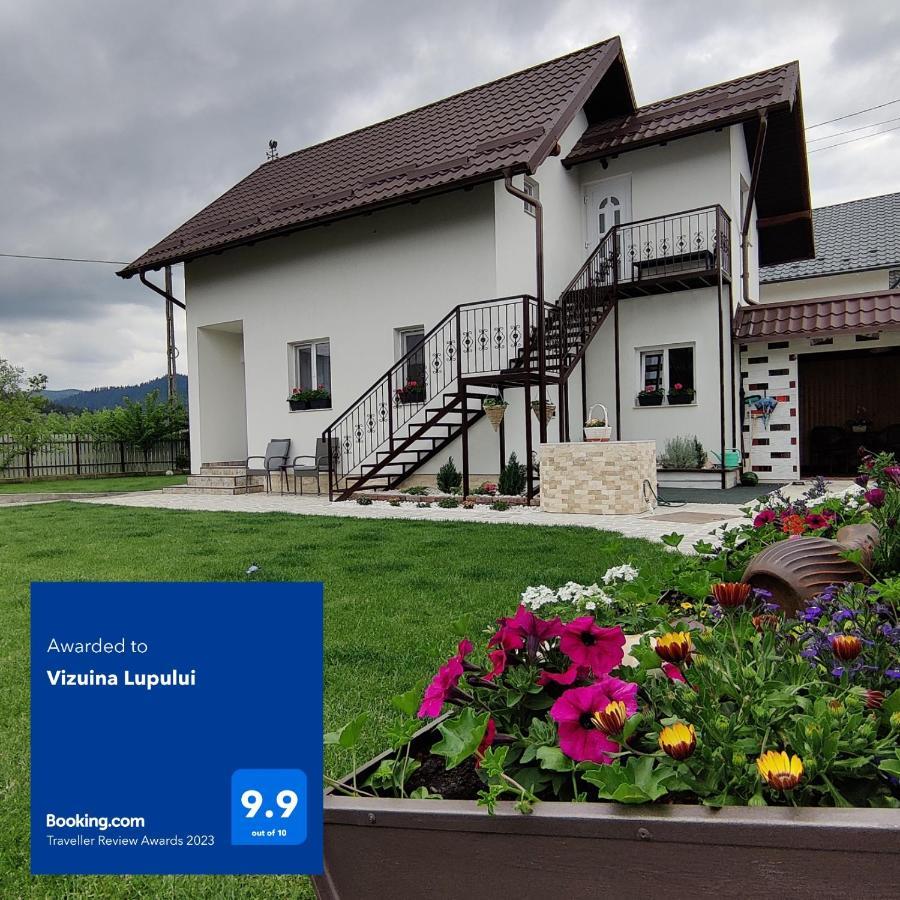 Vizuina Lupului Hotel Gura Humorului Bagian luar foto